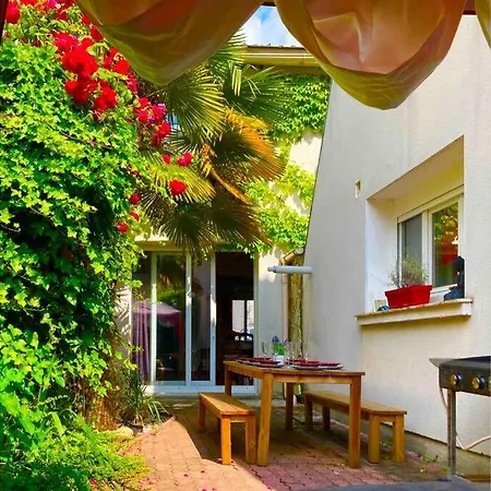 Lilly 2 Piscine Et Jardin Prive 8 Pierry